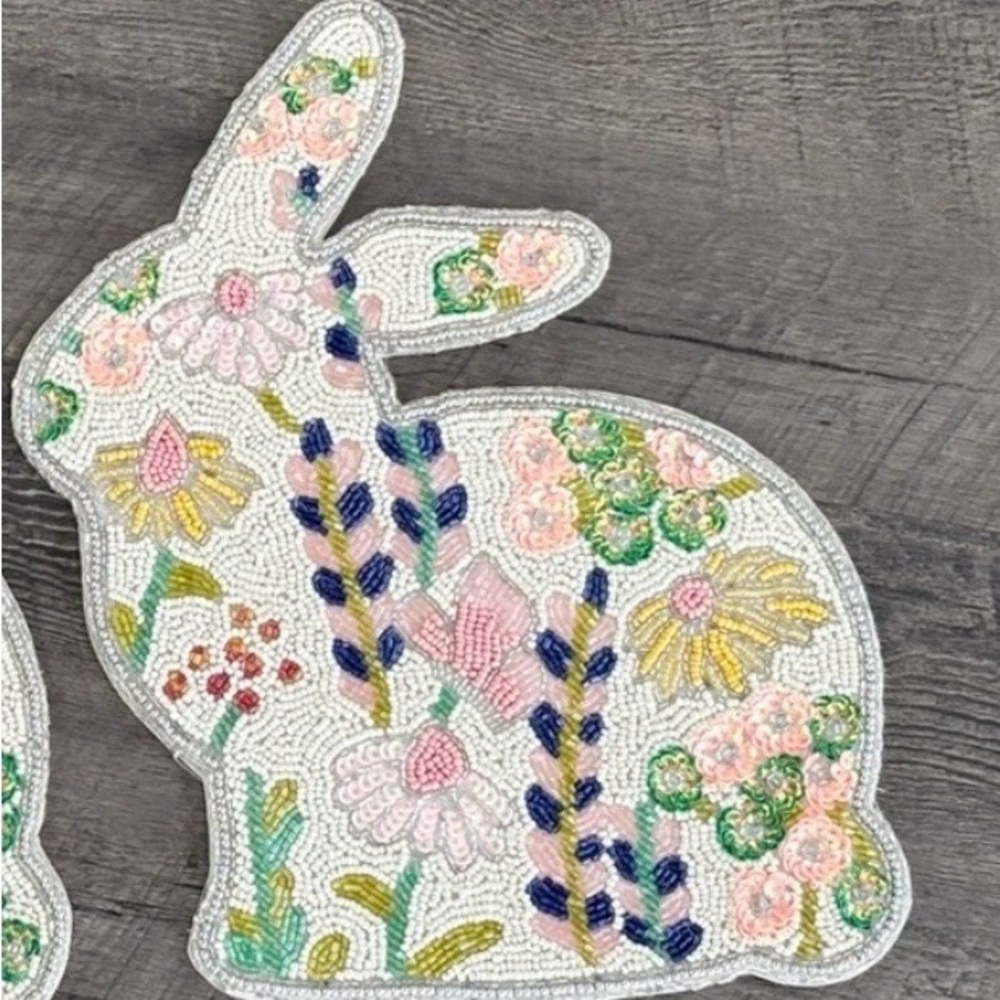 NWT Rachel Zoe Beaded Charger Placemat Easter Bunny Rabbit